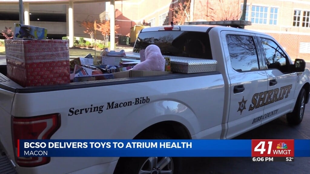 Bibb County Sheriff's Office Brings Holiday Cheer To Atrium Health